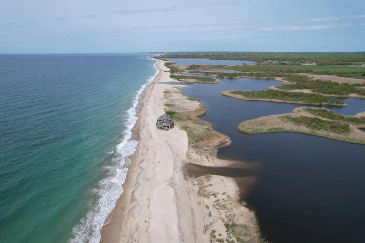 6.5-Acre Oceanfront Estate Villa Wakefield Екстериор снимка